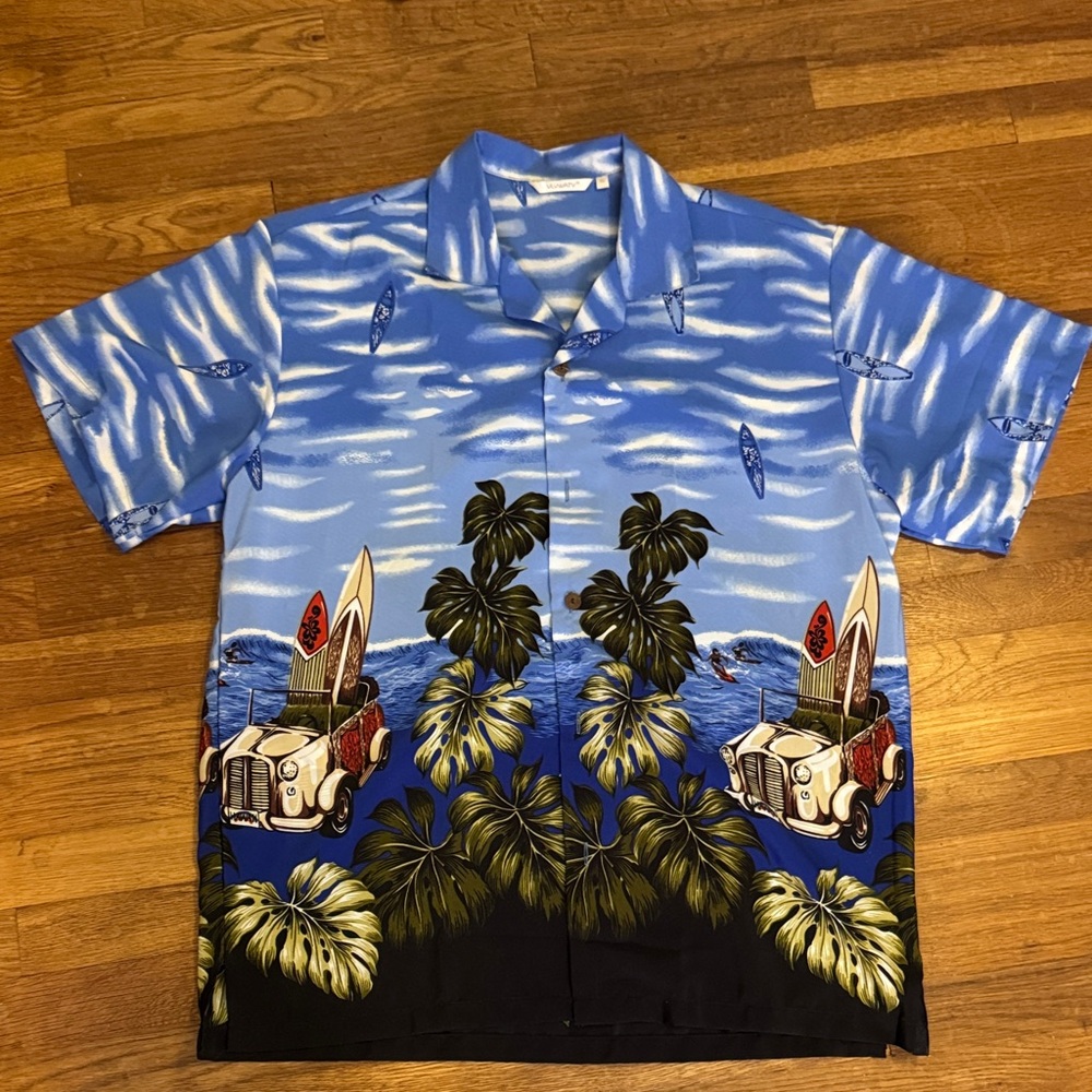 Men’s button down top